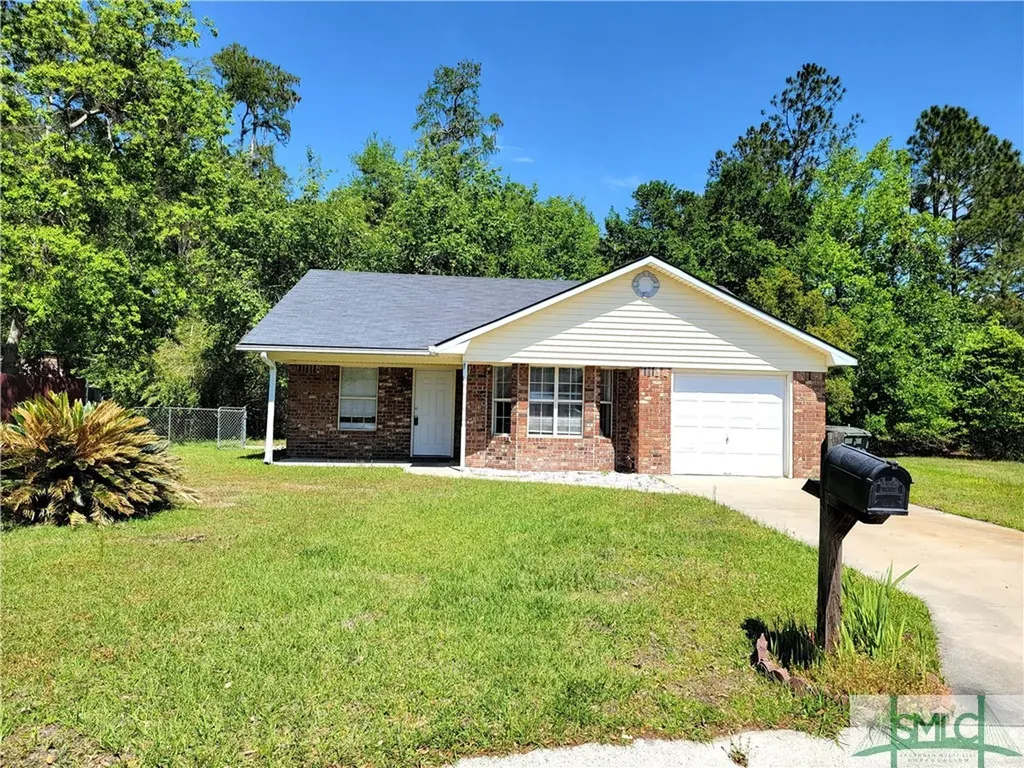 1110 Apache Alley Hinesville GA 31313