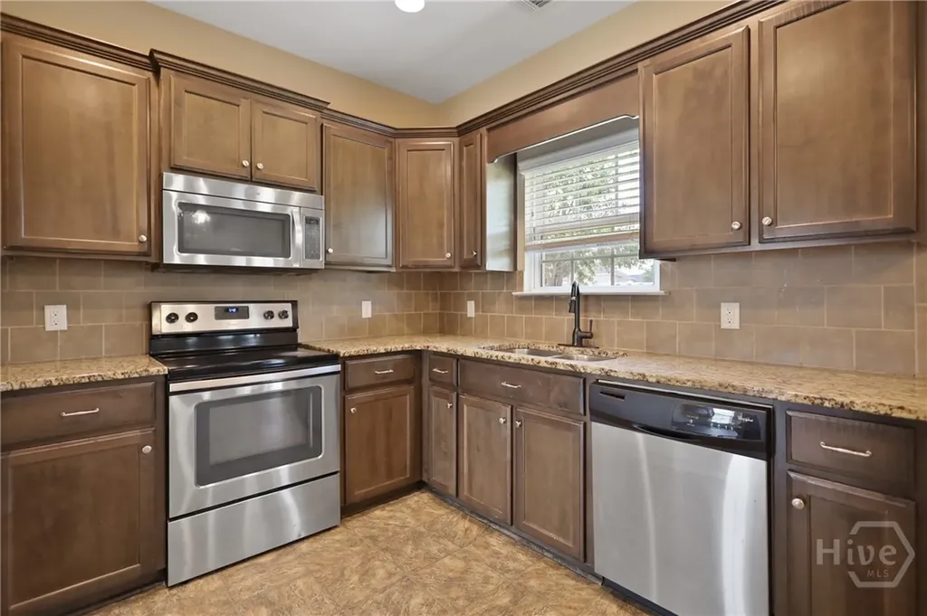 47 Camarillo Court NE Ludowici GA 31316