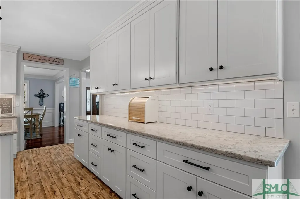 181 Kolic Helmey Road Guyton GA 31312