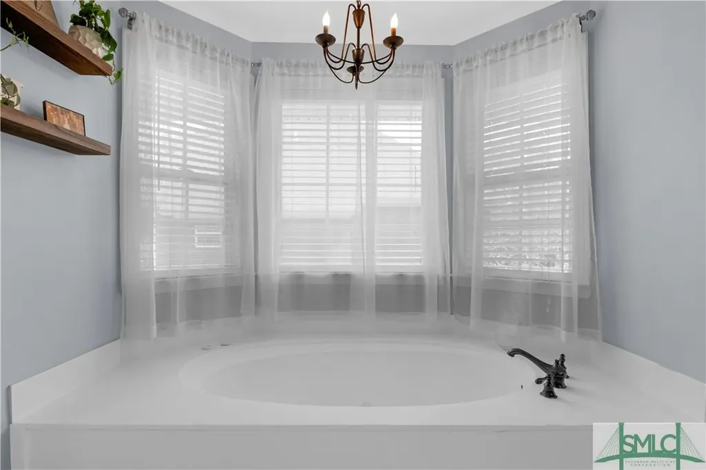 181 Kolic Helmey Road Guyton GA 31312