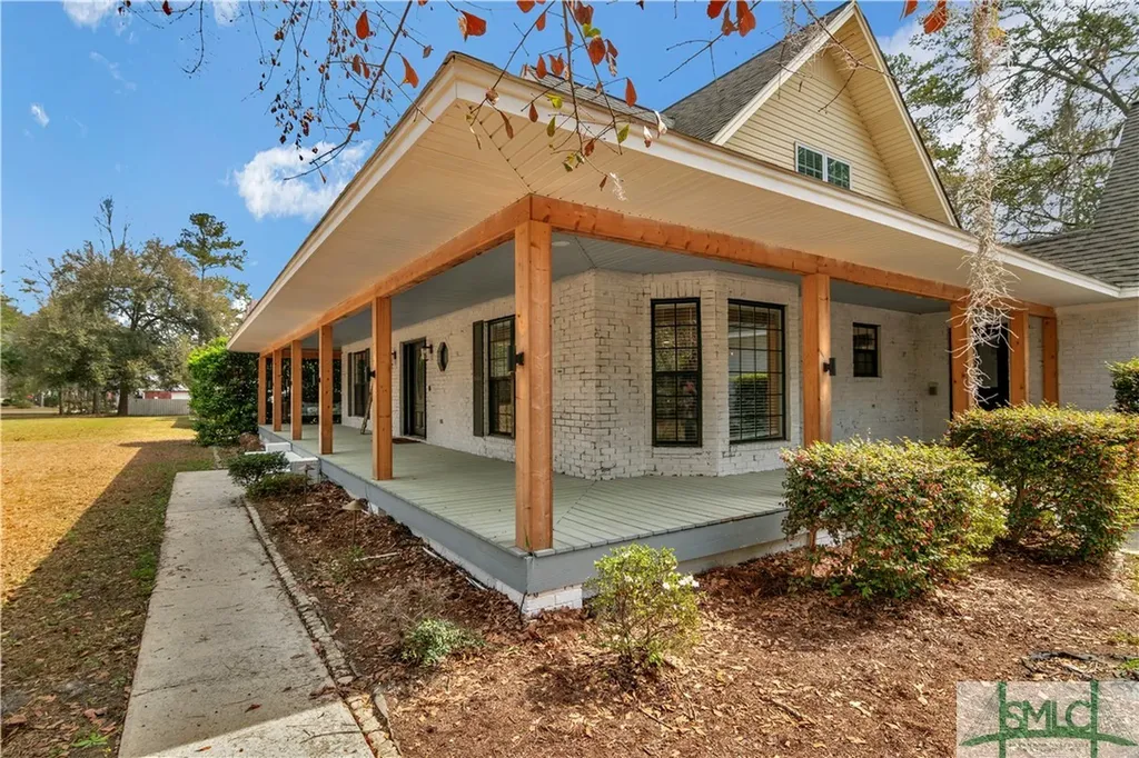 181 Kolic Helmey Road Guyton GA 31312