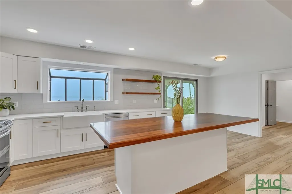 1015 Mill Hill Road Richmond Hill GA 31324