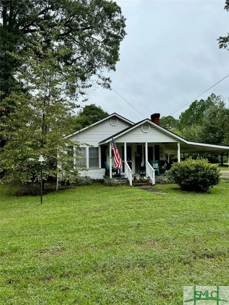 123 Brobston Street Baxley GA 31513