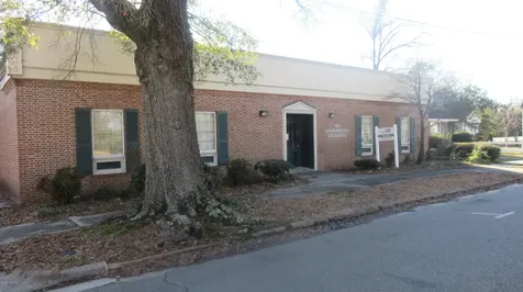 211 W Cronly Street Laurinburg NC 28352