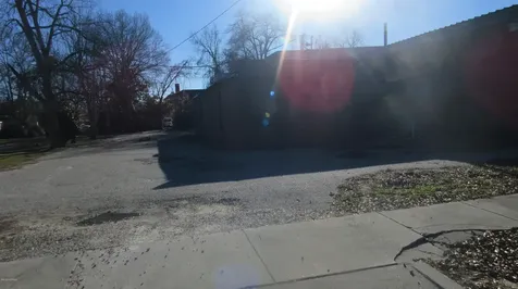 211 W Cronly Street Laurinburg NC 28352