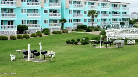 301 Commerce Way E Atlantic Beach NC 28512