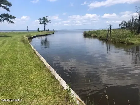 16 River Drive Belhaven NC 27810