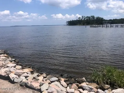 16 River Drive Belhaven NC 27810
