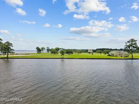 16 River Drive Belhaven NC 27810