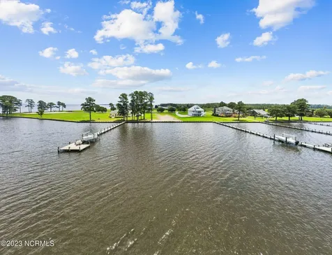 16 River Drive Belhaven NC 27810