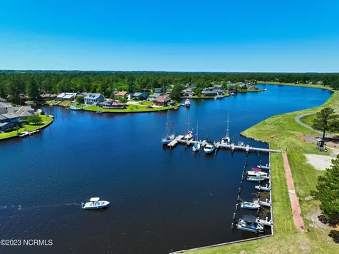 2003 Caracara Drive New Bern NC 28560