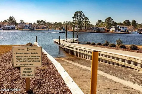 1306 Barkentine Drive New Bern NC 28560