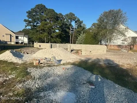 1306 Barkentine Drive New Bern NC 28560