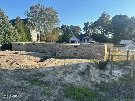 1306 Barkentine Drive New Bern NC 28560