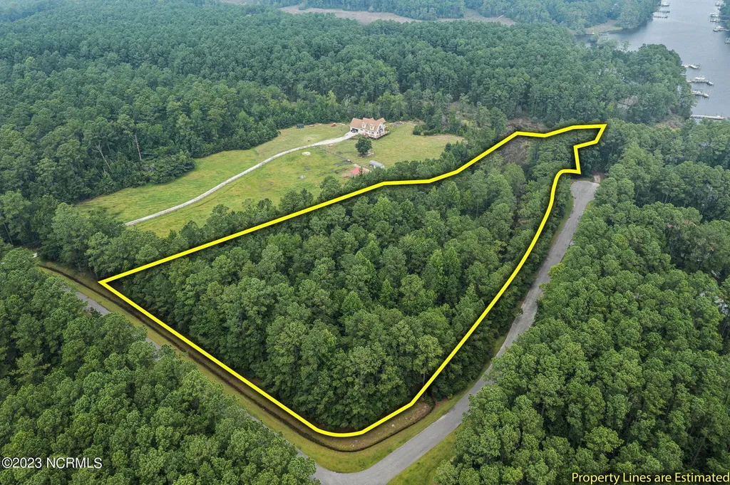 Lot 1 Port Drive Oriental NC 28571