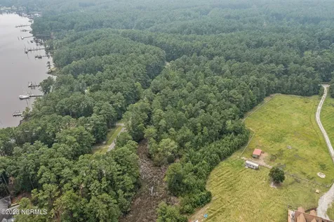 Lot 1 Port Drive Oriental NC 28571