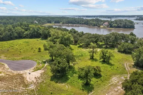 405 Red Drum Way W Swansboro NC 28584
