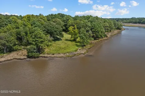 408 Red Drum Way W Swansboro NC 28584