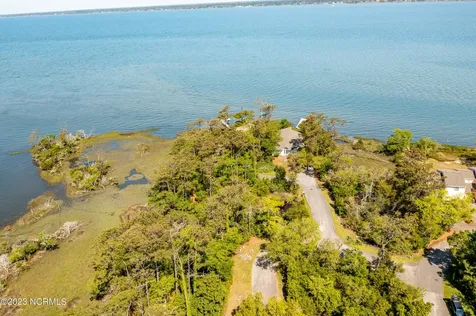 4 West Court Pine Knoll Shores NC 28512