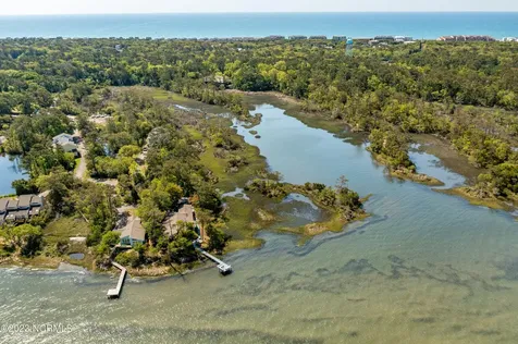 3 West Court Pine Knoll Shores NC 28512