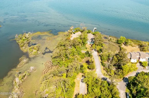3 West Court Pine Knoll Shores NC 28512