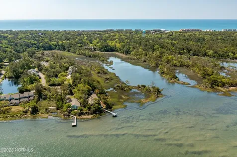 3 West Court Pine Knoll Shores NC 28512