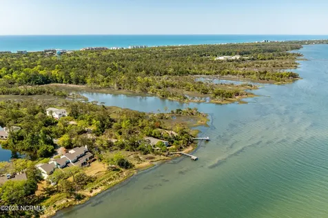 3 West Court Pine Knoll Shores NC 28512