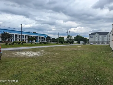 000 Western Boulevard Jacksonville NC 28546