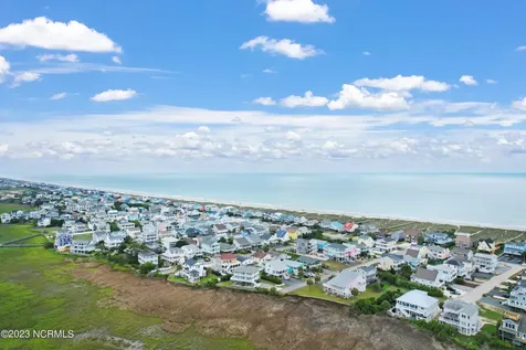 118 Windjammer Drive Holden Beach NC 28462