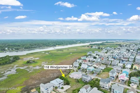 118 Windjammer Drive Holden Beach NC 28462