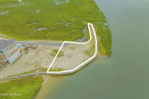 1534 Riverside Drive Sunset Beach NC 28468