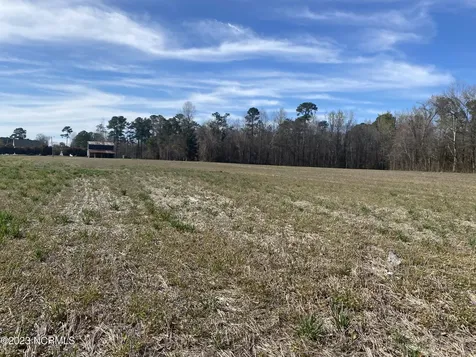 0000 Nc 33 Highway E Chocowinity NC 27817
