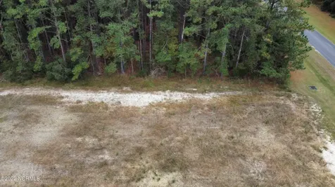 136 Garbacon Drive Beaufort NC 28516