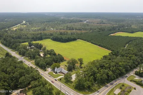200 Stone Chimney Road SW Supply NC 28462