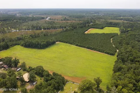 200 Stone Chimney Road SW Supply NC 28462