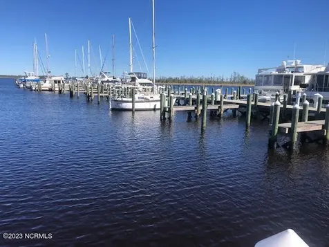 123 Dowry Creek E Belhaven NC 27810