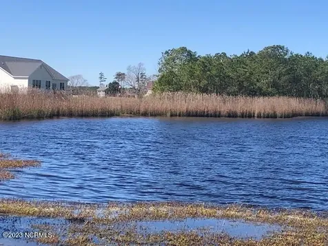 123 Dowry Creek E Belhaven NC 27810