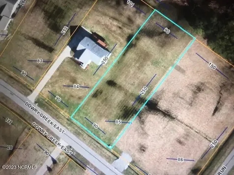 123 Dowry Creek E Belhaven NC 27810