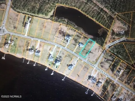 123 Dowry Creek E Belhaven NC 27810
