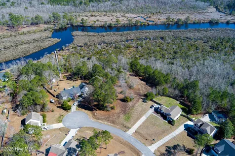 226 Gelynda Court Holly Ridge NC 28445