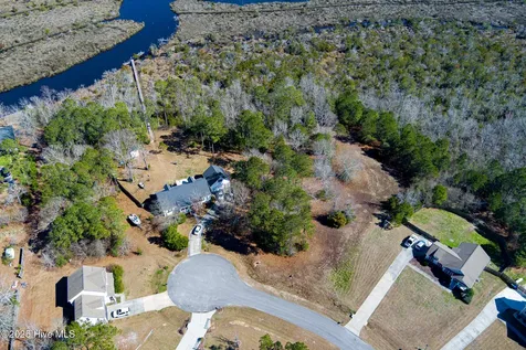 226 Gelynda Court Holly Ridge NC 28445