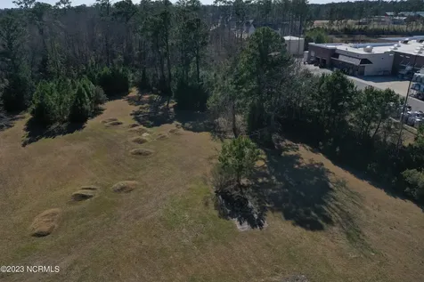 1124 &1128 Hammock Beach Road Swansboro NC 28584