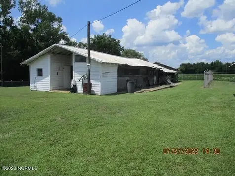 382 Pig Cradle Lane Clinton NC 28328