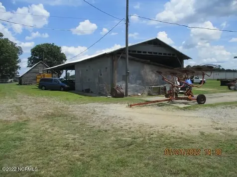 382 Pig Cradle Lane Clinton NC 28328