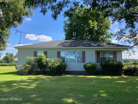 382 Pig Cradle Lane Clinton NC 28328