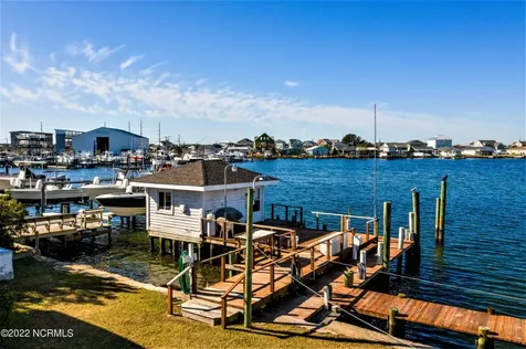 519 Atlantic Beach Causeway Atlantic Beach NC 28512