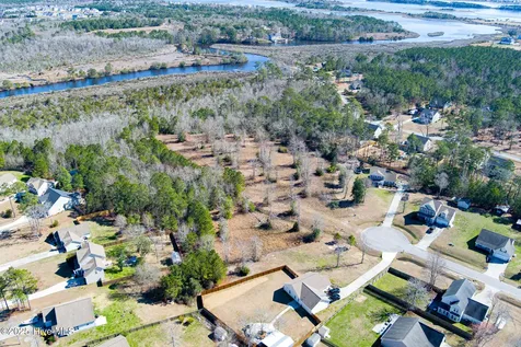 115 Norine Drive Holly Ridge NC 28445