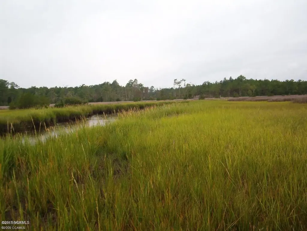 0 N River Road Beaufort NC 28516