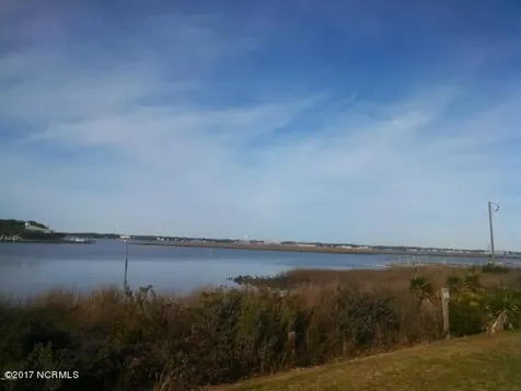 0 N River Road Beaufort NC 28516