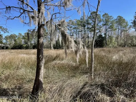 330, 211 Garbacon Drive Beaufort NC 28516